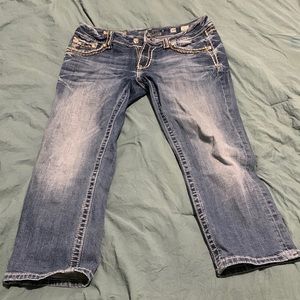 Miss Me Signature Cuffed Capri Jeans